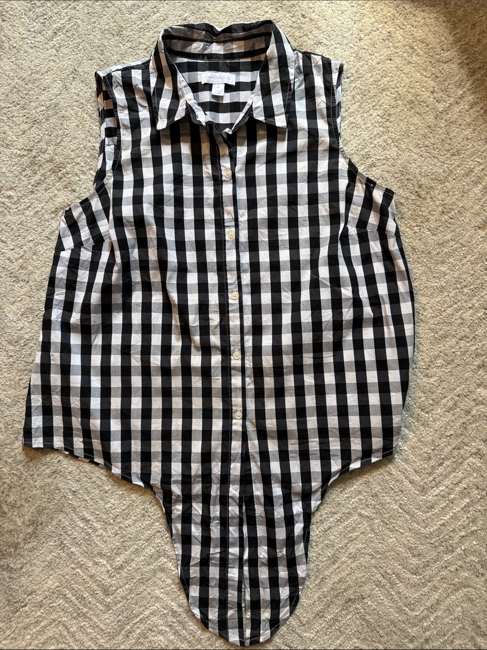 Black & White Gingham Sleeveless Button-Up Top